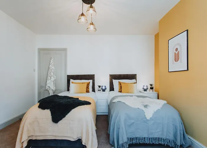 Brand New Townhouse In Rugby