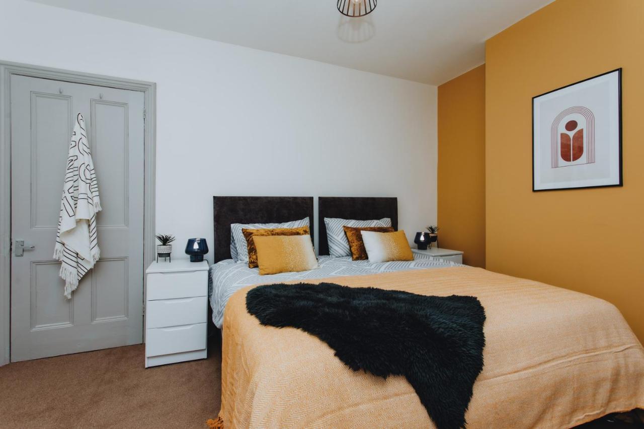 Villa Brand New Townhouse In Rugby