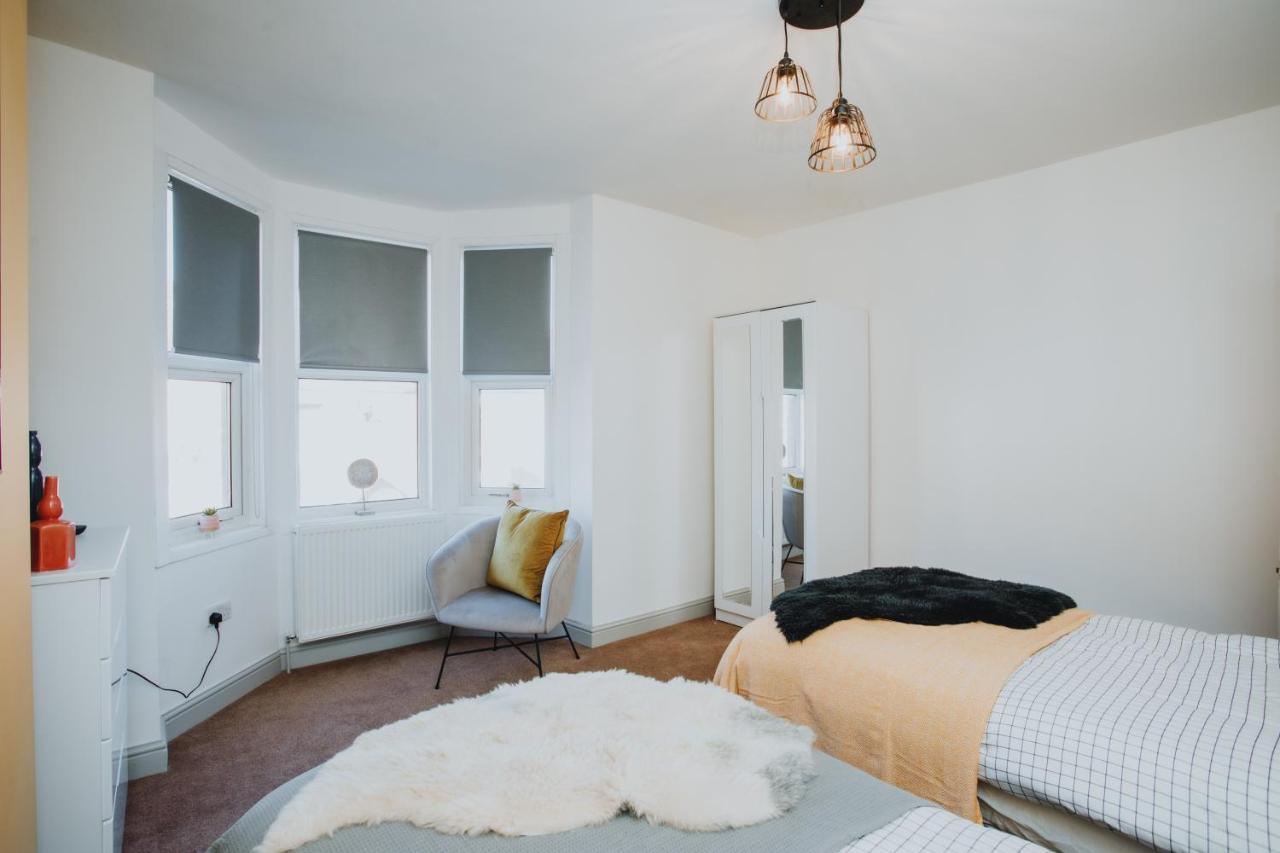 Villa Brand New Townhouse In