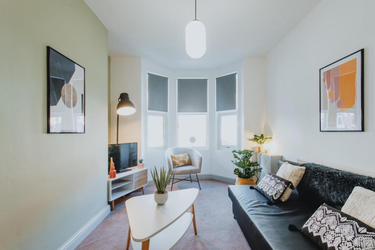 Brand New Townhouse In Villa